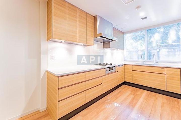  | NAMBUZAKA COMPOUND Interior photo 03