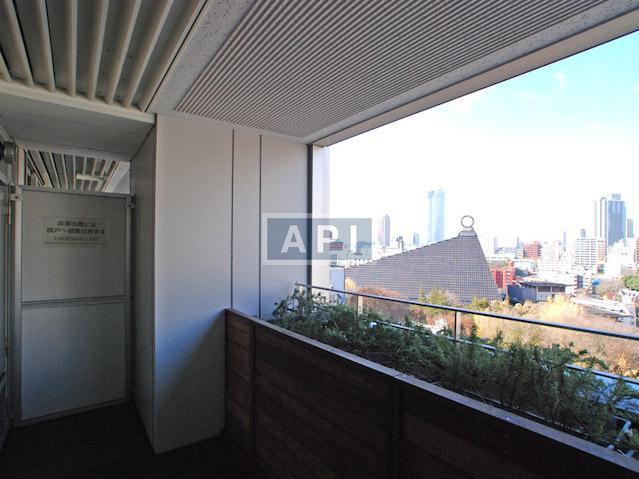  | HOLLAND HILLS MORI TOWER ROP Interior photo 09