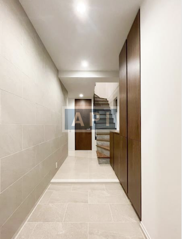  | FELICE SHOTO Interior photo 15