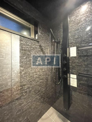  | FELICE SHOTO Interior photo 12