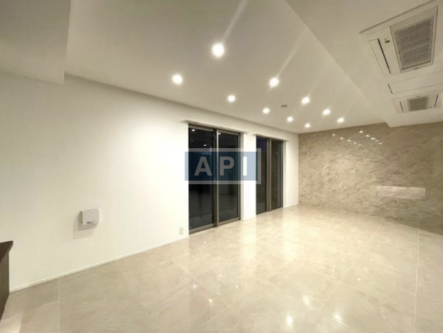  | FELICE SHOTO Interior photo 17