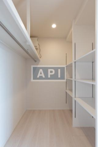  | MINAMI AZABU SENDAIZAKA RESIDENCE Interior photo 03