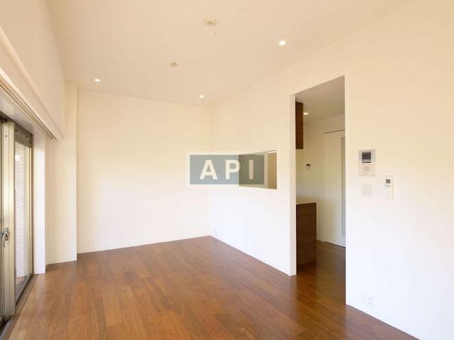  | ARK TOWERS SOUTH Interior photo 02