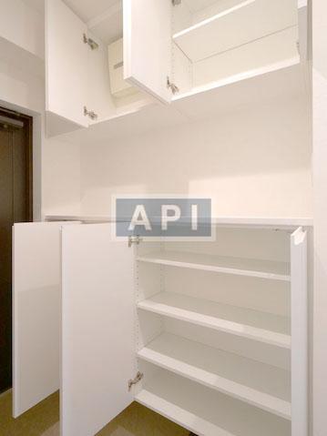  | ARK TOWERS SOUTH Interior photo 07