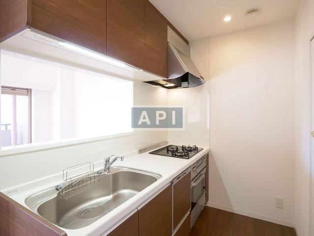  | ARK TOWERS SOUTH Interior photo 03