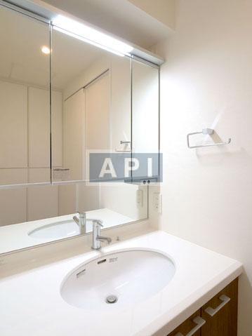  | ARK TOWERS SOUTH Interior photo 08