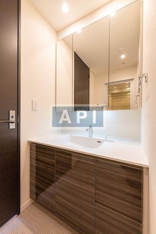  | LA TOUR SHINJUKU GARDEN Interior photo 09