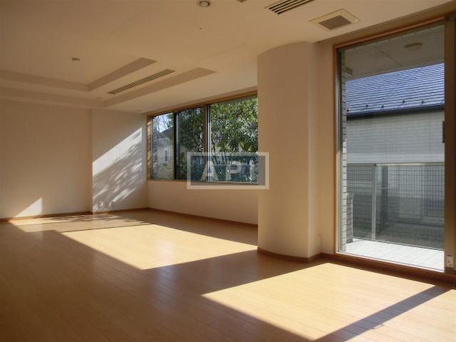  | BELAIR DENENCHOFU Interior photo 03