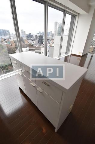  | LEXISINTOGN SQUARE SHIROKANE-TAKANAWA Interior photo 02