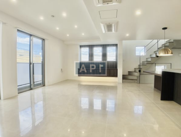  | FELICE SHOTO Interior photo 04