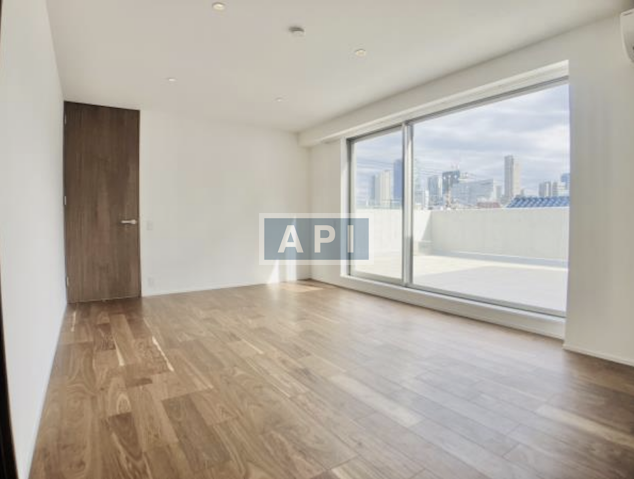  | FELICE SHOTO Interior photo 10