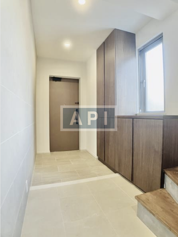  | FELICE SHOTO Interior photo 13