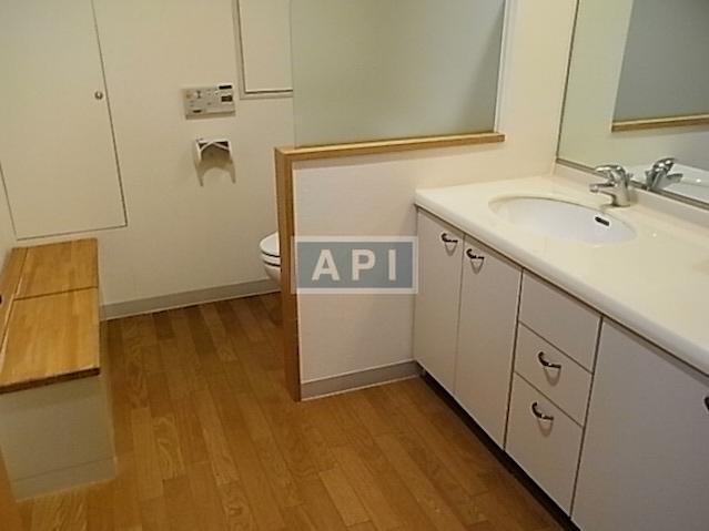  | ICHIGAYA ICHOZAKA APARTMENT Interior photo 10