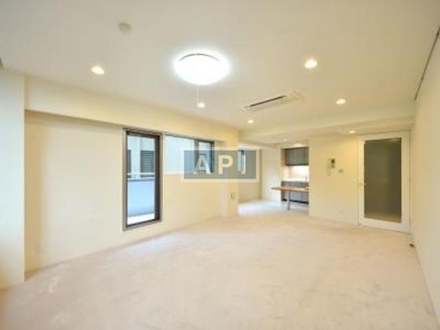  | HOUSE NAKA-MEGURO Interior photo 02