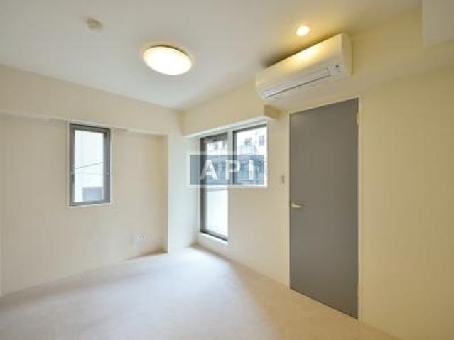  | HOUSE NAKA-MEGURO Interior photo 04