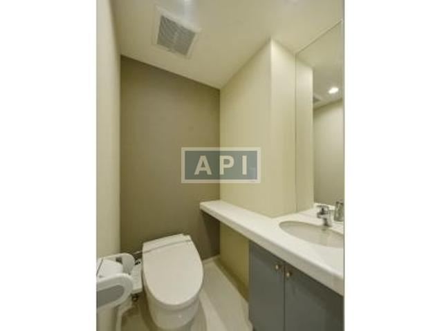  | HOUSE NAKA-MEGURO Interior photo 10