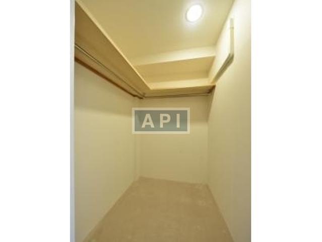  | HOUSE NAKA-MEGURO Interior photo 11