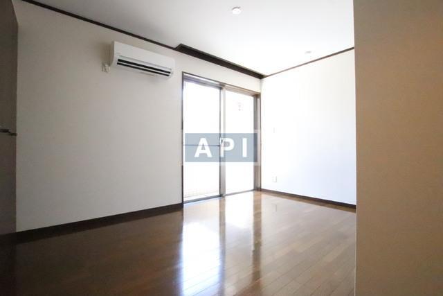  | CASA SHIBA Interior photo 03