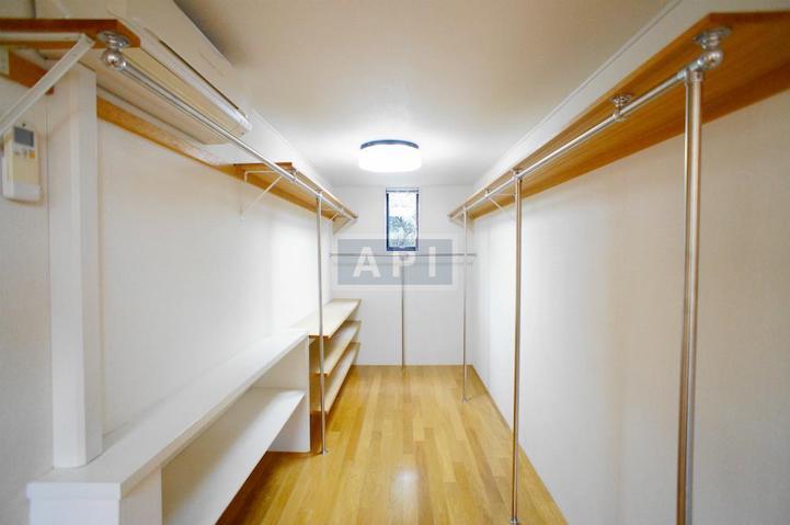  | SENZOKUIKE GARDEN HOUSE Interior photo 06