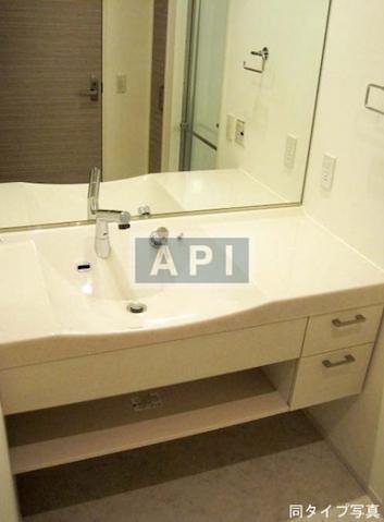  | HAMAMATSUCHO SQUARE STUDIO Interior photo 03