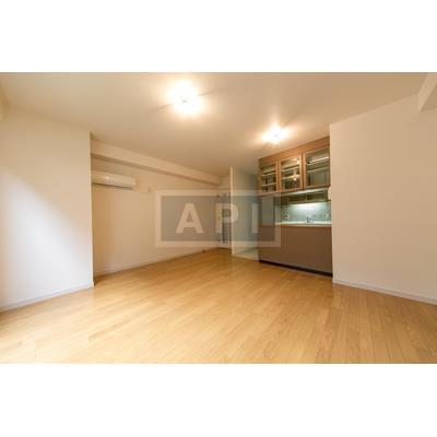  | WEST POINT COURT Interior photo 03