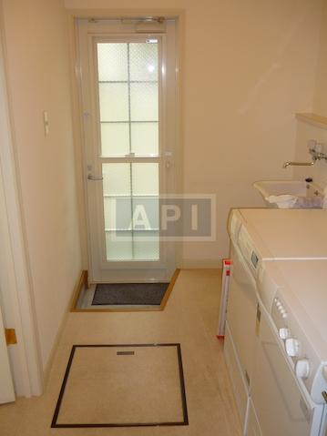  | KOMAZAWA 5-CHOME HOUSE Interior photo 05