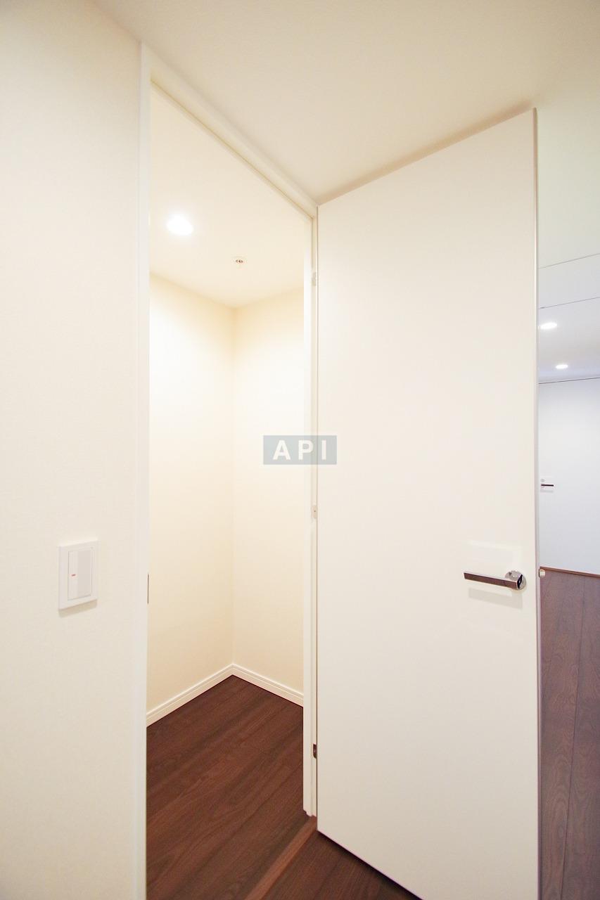  | CENTRAL PARK TOWER LA TOUR SHINJUKU Interior photo 14