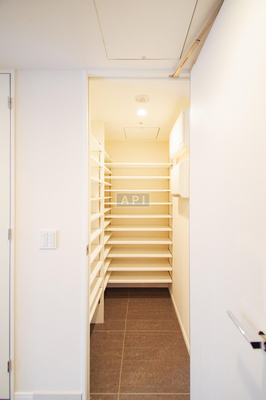  | CENTRAL PARK TOWER LA TOUR SHINJUKU Interior photo 15