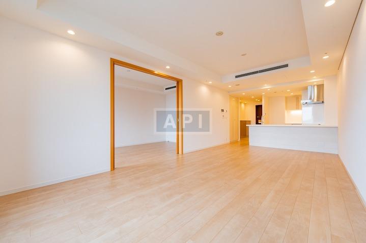  | LA TOUR SHIBAKOEN Interior photo 03