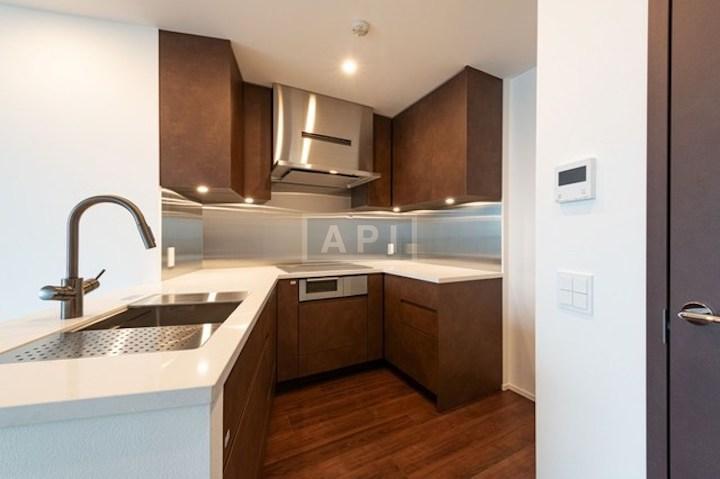  | PARK COURT JINGU-KITASANDO THE TOWER Interior photo 03