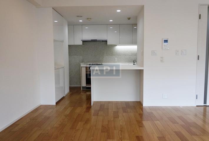  | KAMIUMA PAINE HILLS Interior photo 04