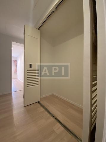  | TRINITY HOUSE Interior photo 13