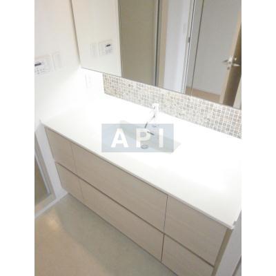  | PARK SIDE WINGS Interior photo 05