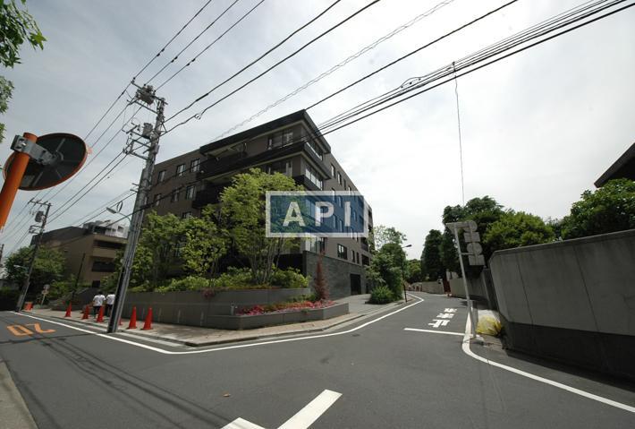 Facade | THE UPPER HOUSE Exterior photo 03