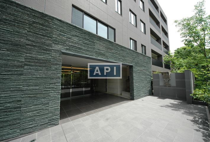 Entrance | THE UPPER HOUSE Exterior photo 02