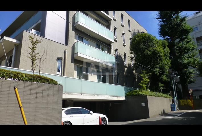 Car Parking | JIRO MOTO-AZABU Exterior photo 04