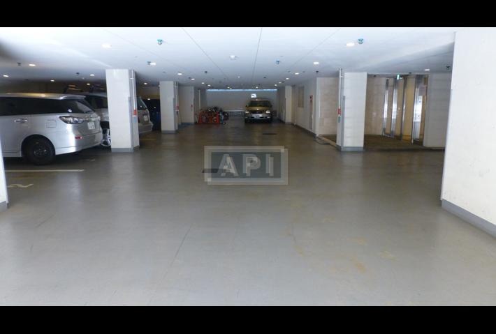 Car Parking | JIRO MOTO-AZABU Exterior photo 07