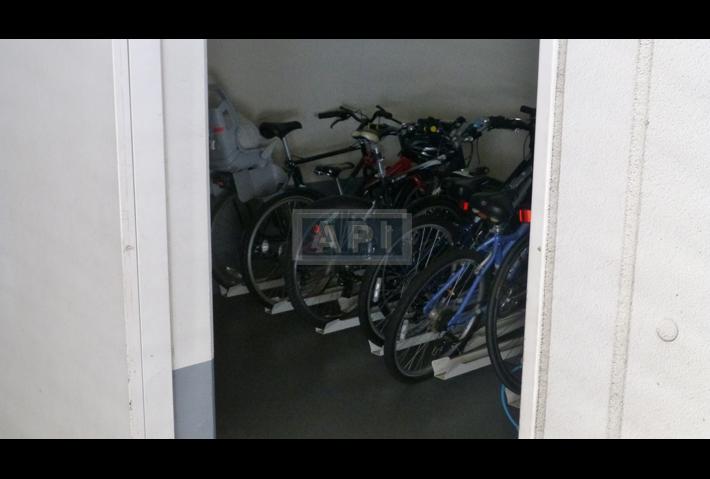 Bicycle Parking | JIRO MOTO-AZABU Exterior photo 08