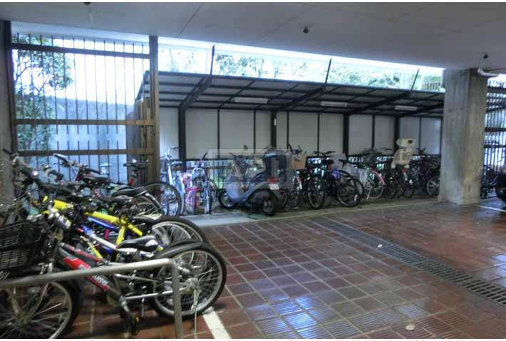 Bicycle Parking | HOMAT AMBASSADOR Exterior photo 14