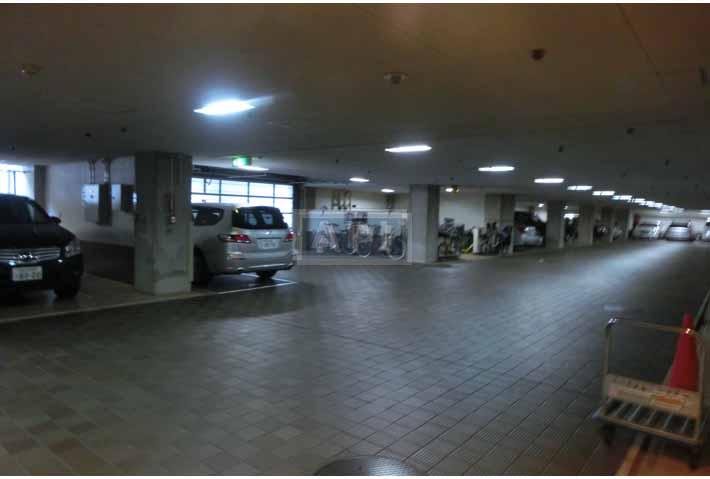 Car Parking | HOMAT SHARON Exterior photo 04