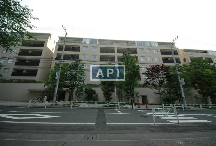 Facade | CENTURY FOREST 2 BLDG. Exterior photo 06
