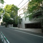 Facade/Parking | FOREST NAMPEIDAI Exterior photo 02