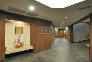 Sharing Hallway