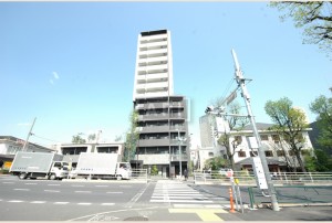 C'est joli Minamiaoyama Facade