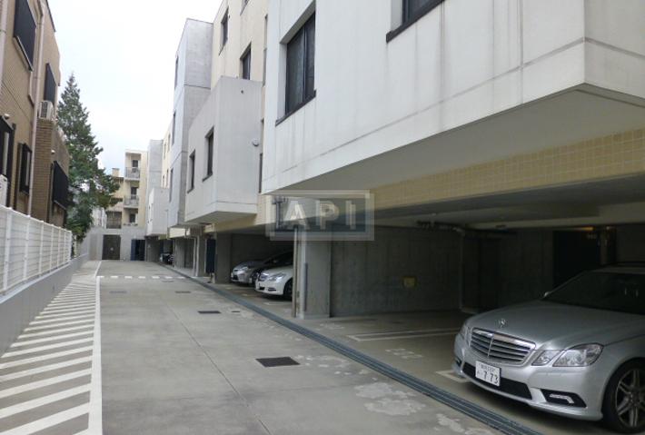  | MINAMI-AOYAMA RISE HOUSE Exterior photo 06