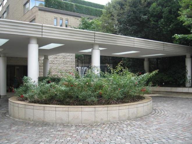 Entrance | THE HOUSE MINAMI-AZABU Exterior photo 02