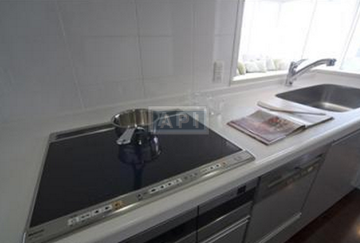 Kitchen  | THE TOKYO TOWERS MIDTOWER Interior photo 04