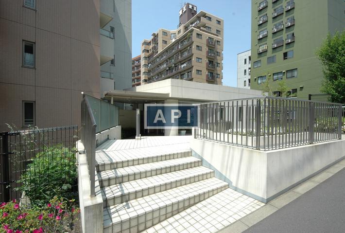 Entrance | CLASSA MEGURO Exterior photo 02