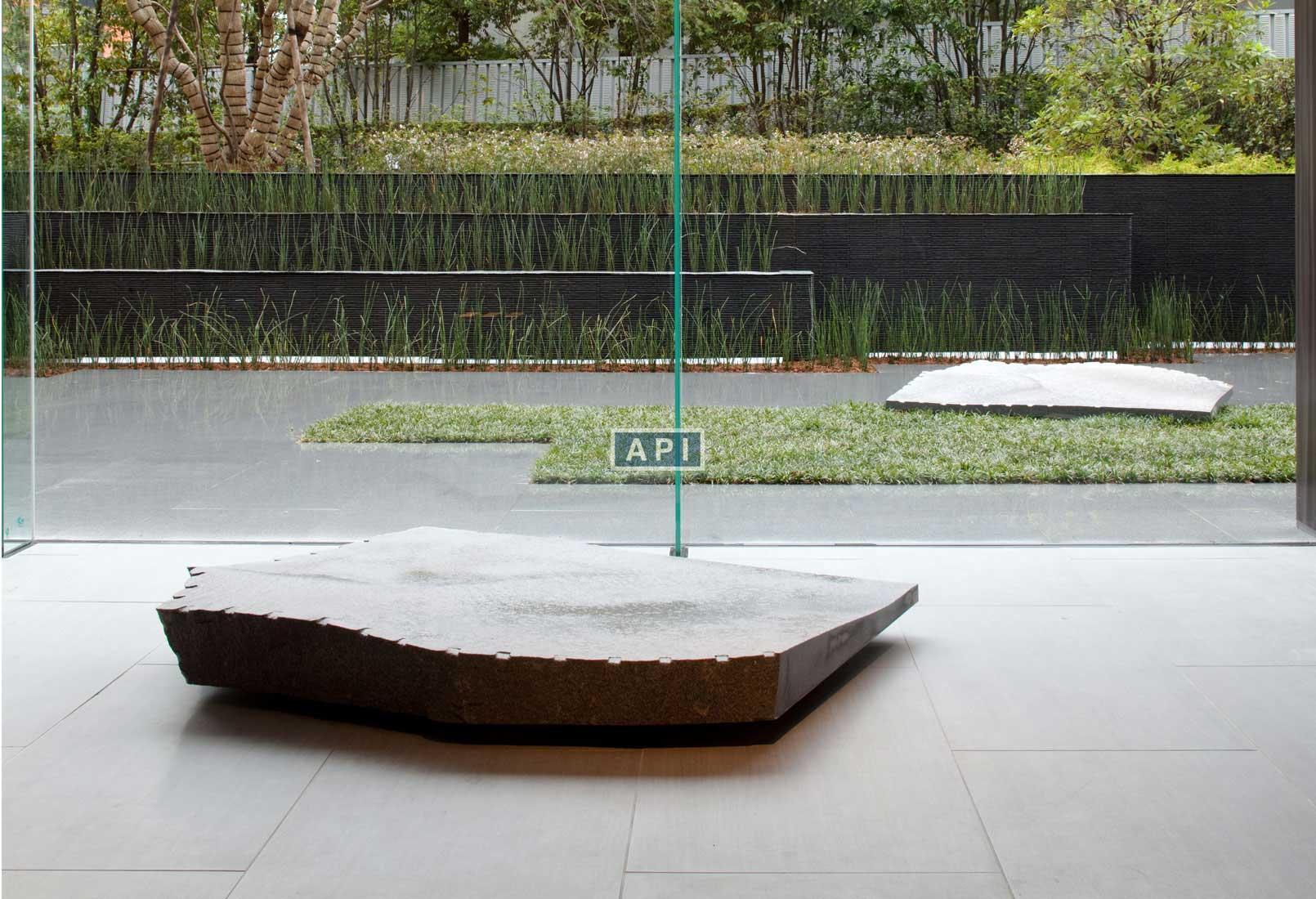 Entrance Object | THE WESTMINSTER ROPPONGI Exterior photo 06