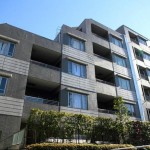  | APARTMENTS HIGASHIYAMA Exterior photo 02